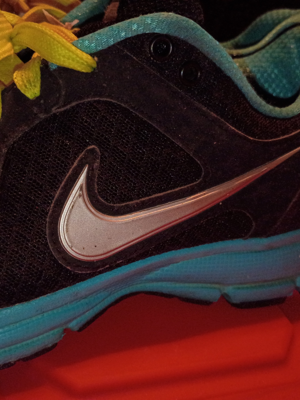 💙 3 For $12 Nike Women's Black Walking Shoes with Yellow Laces and Teal Accents - Picture 3 of 7